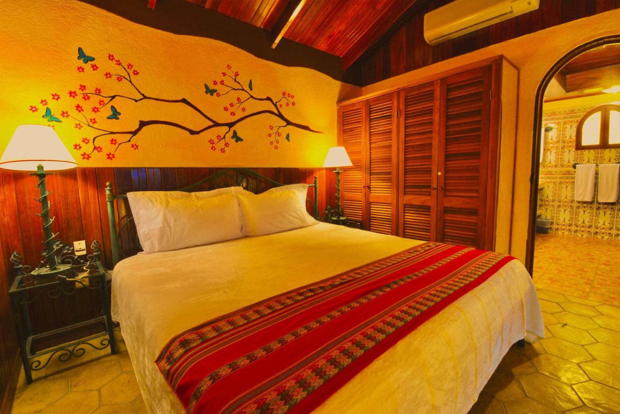 Hotel La Mansion Inn Arenal Nuevo Arenal Rum bild